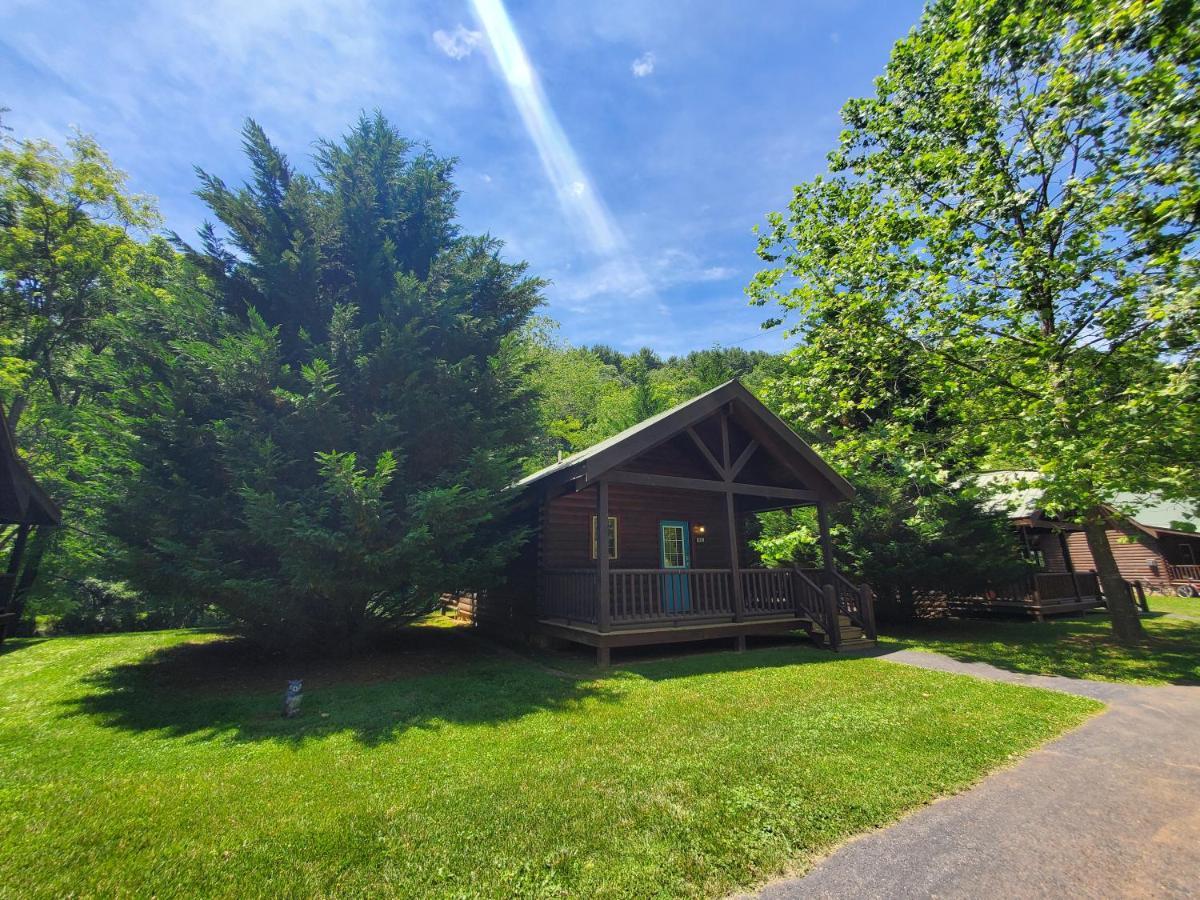 New River Trail Cabins Galax エクステリア 写真