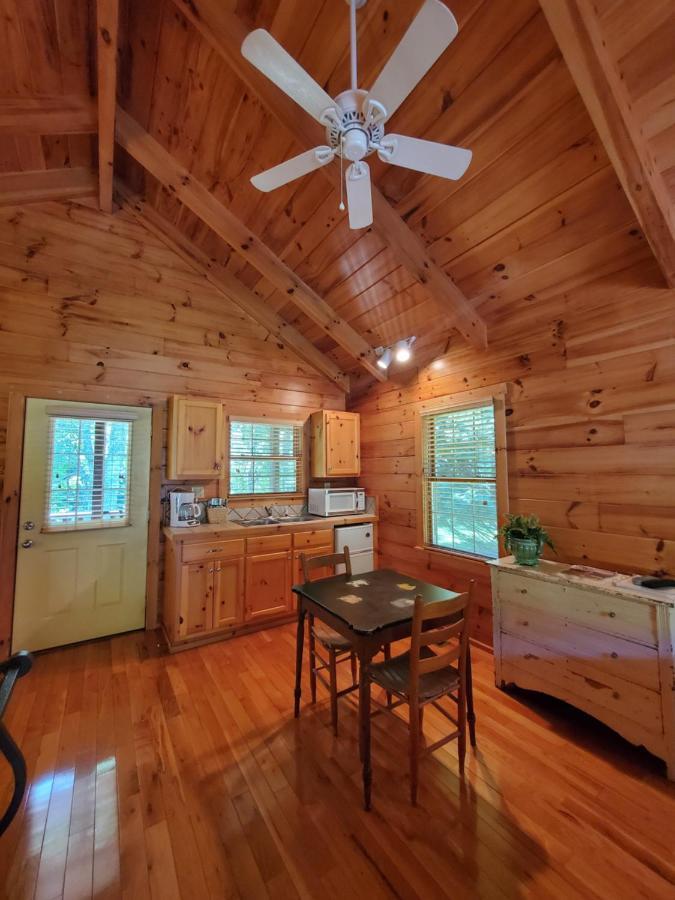 New River Trail Cabins Galax エクステリア 写真